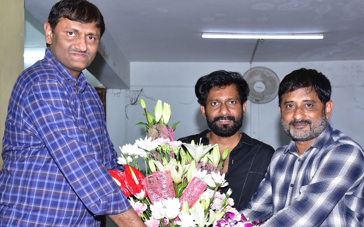 ‘పుష్ప’ చిత్రానికి ఈ అవార్డు అందుకోవడం చాలా గర్వంగా వుంది: మైత్రీ మూవీ మేకర్స్