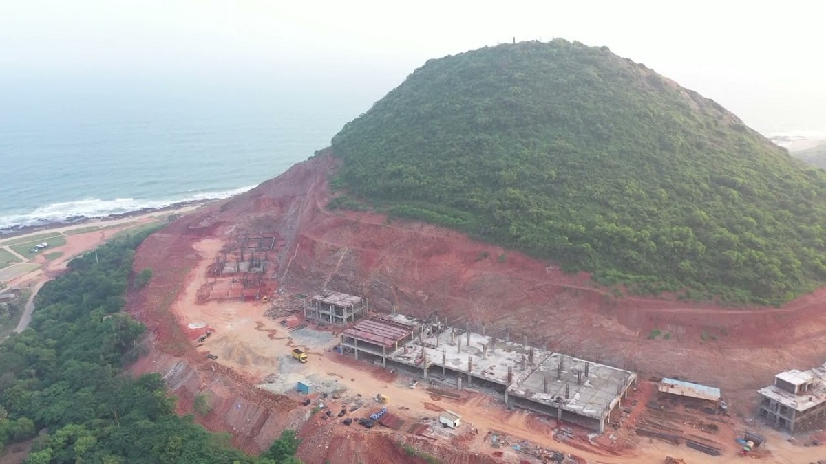 రుషికొండ రహస్యం.! అక్కడేం జరుగుతోంది.?