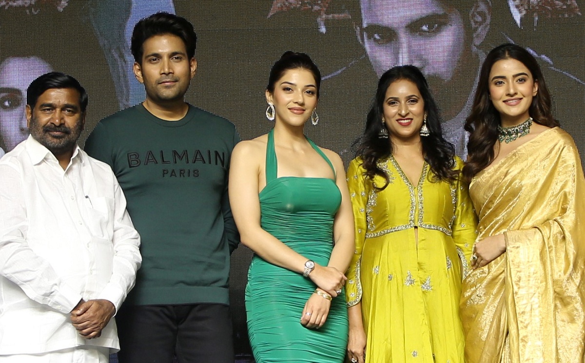 ‘స్పార్క్L.I.F.E’ టీజ‌ర్ విడుద‌ల కార్య‌క్ర‌మంలో హీరో, డైరెక్ట‌ర్ విక్రాంత్‌