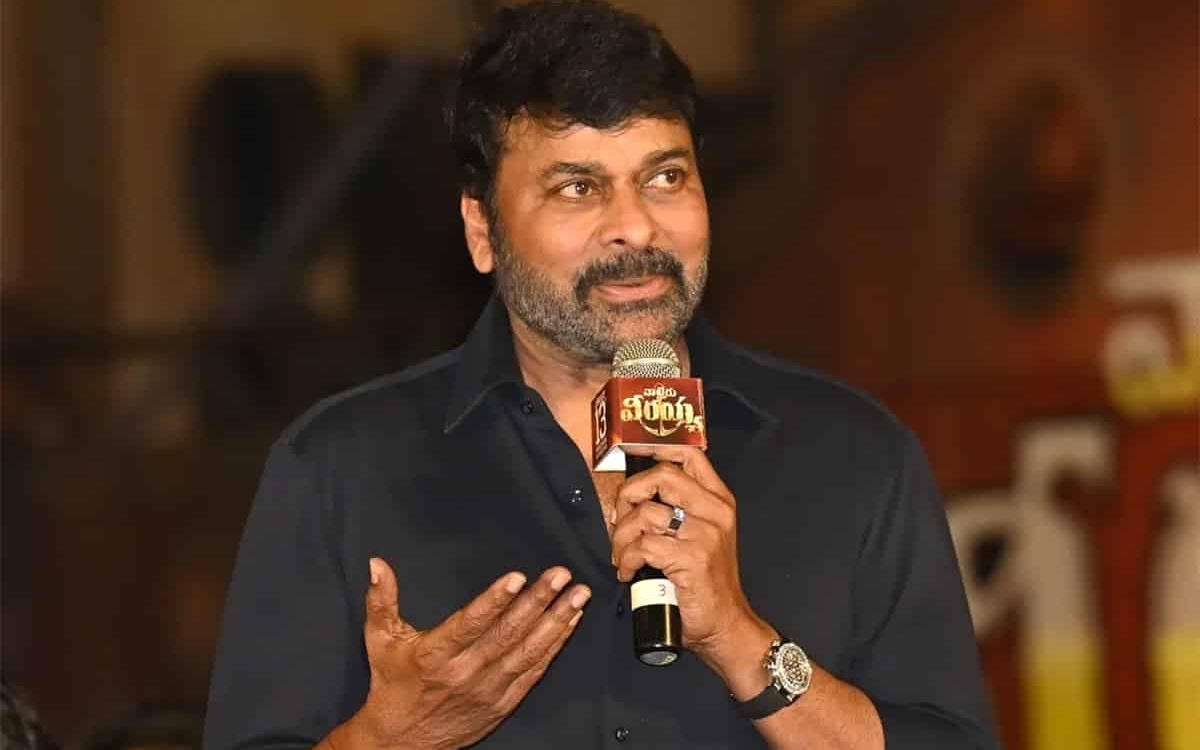 చిరు ఒక్క దెబ్బతో అందరి అసలు రంగులు బయటకి.!
