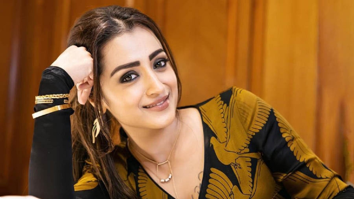 త్రిష.. పెళ్లయిన హీరోకు తల్లిగానా?