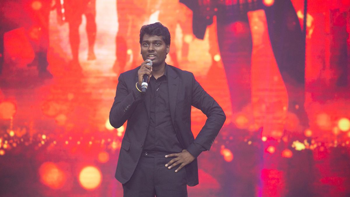 డైరెక్టర్‌అట్లీ మోసం చేశారు!?