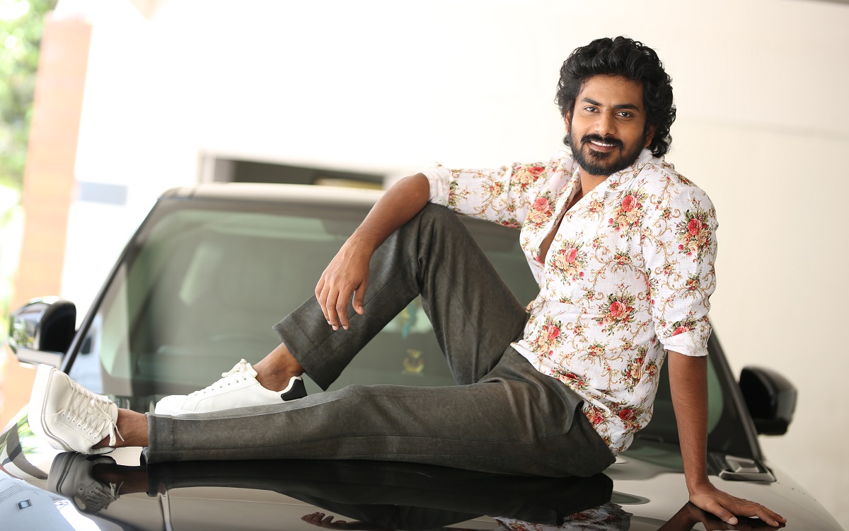 ‘పెదకాపు-1’ లాంటి మంచి కథతో పరిచయం కావడం ఆనందంగా వుంది: విరాట్ కర్ణ