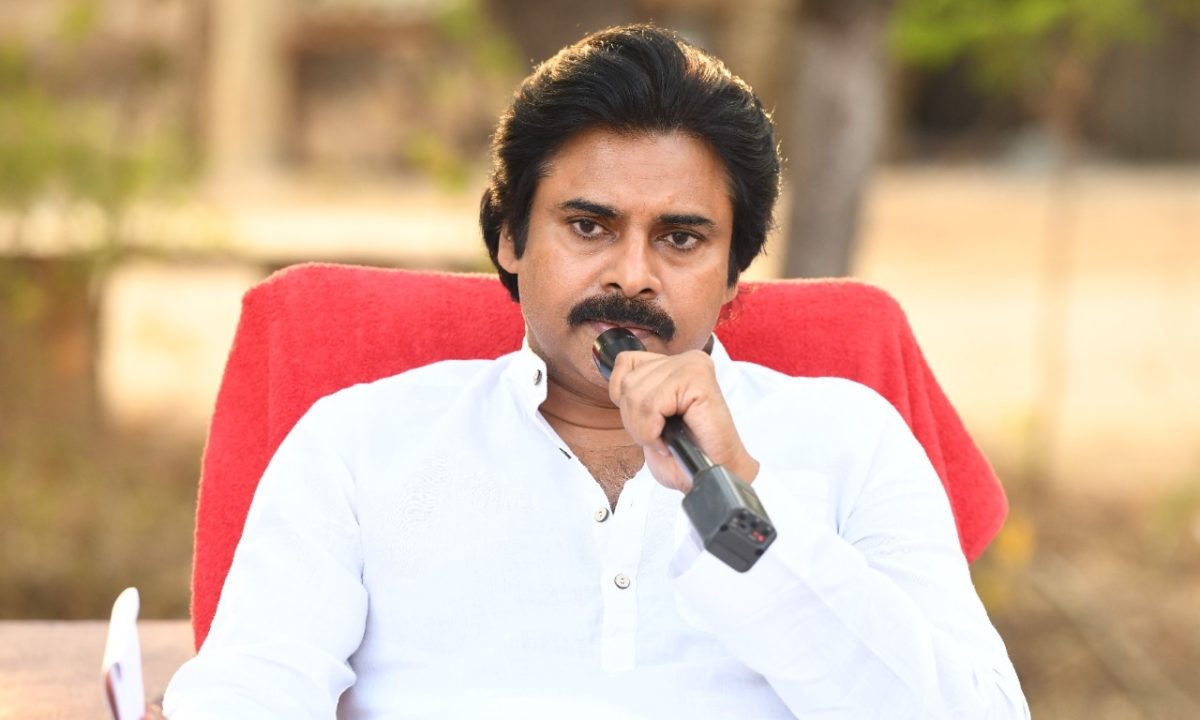 పవన్ కళ్యాణ్ మళ్ళీ భీమవరం నుంచే.!