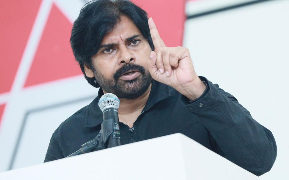 షాకింగ్ : డాక్టరేట్ వద్దనుకున్న పవన్ కళ్యాణ్..!
