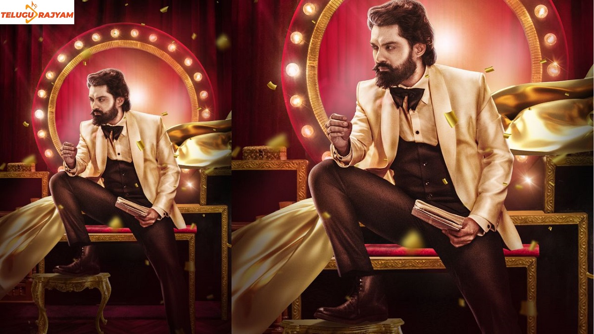 స్టన్నింగ్‌ పోస్టర్‌తో దసరా శుభాకాంక్షలు చెప్పిన ‘డెవిల్‌’ టీమ్‌!