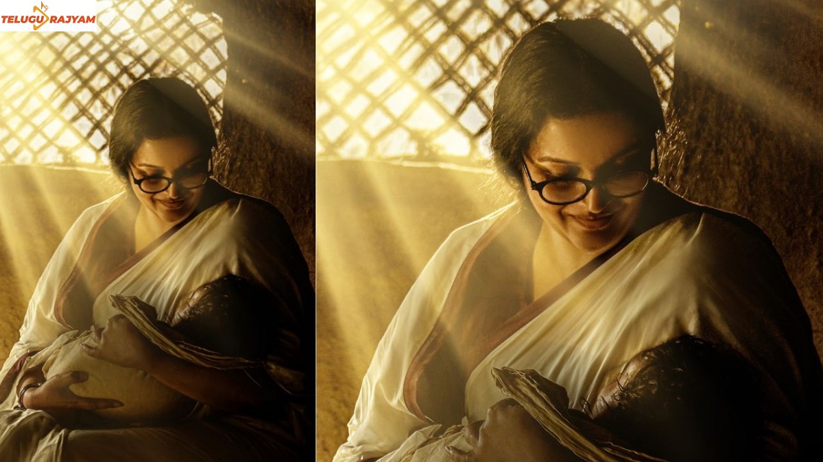 రవితేజ ‘టైగర్ నాగేశ్వరరావు’ నుంచి రేణు దేశాయ్ ఫస్ట్ లుక్ విడుదల