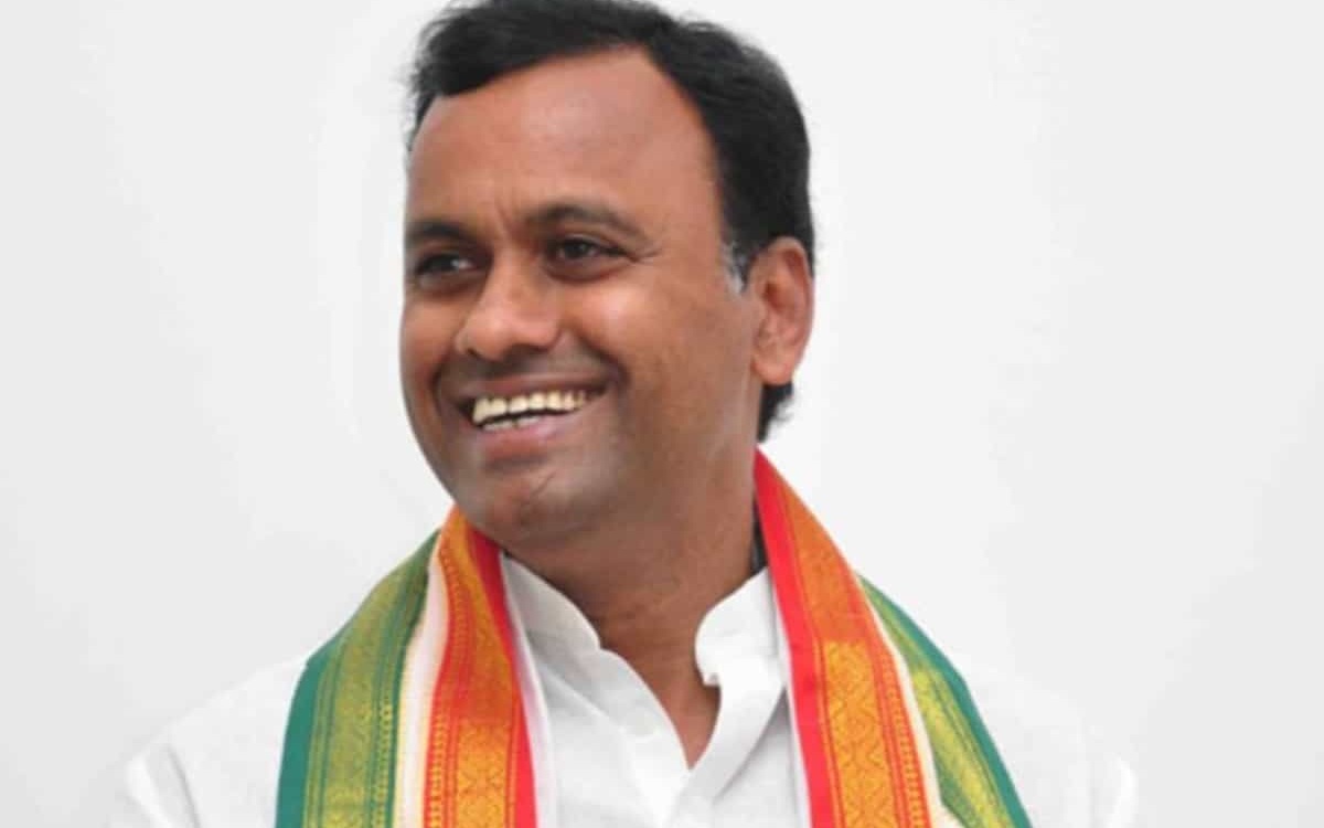 కోమటిరెడ్డి రాజకీయం.! కాంగ్రెస్‌లో అయోమయం.!