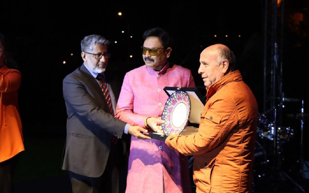 టర్కీ గ్లోబల్ కల్చర్ అంబాసిడర్ గౌరవాన్ని అందుకున్న నరేష్ విజయకృష్ణ