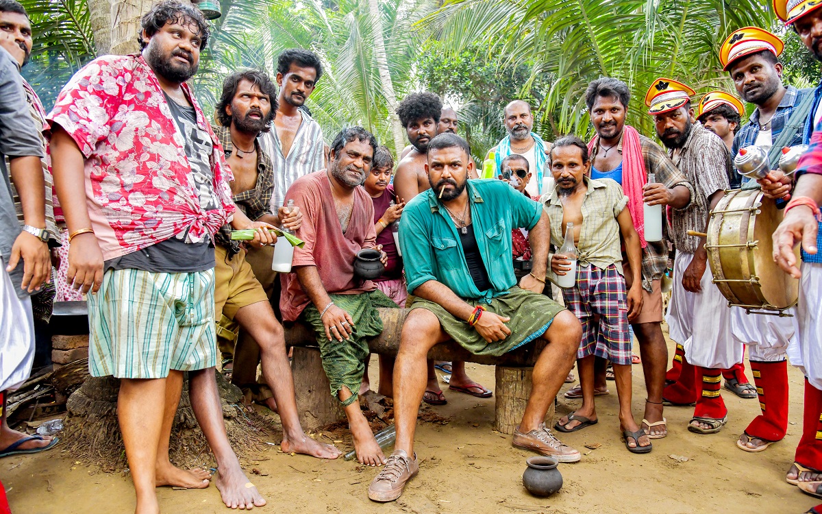 అజయ్ భూపతి ‘మంగళవారం’ సినిమాలో తరుణ్ భాస్కర్ ప్రత్యేక గీతం