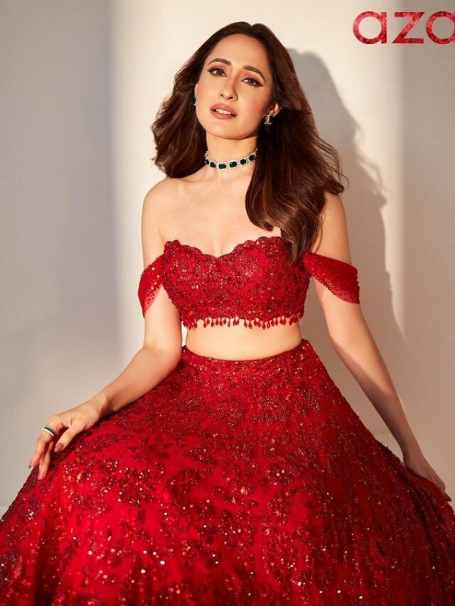 Pragya Jaiswal Latest Photos