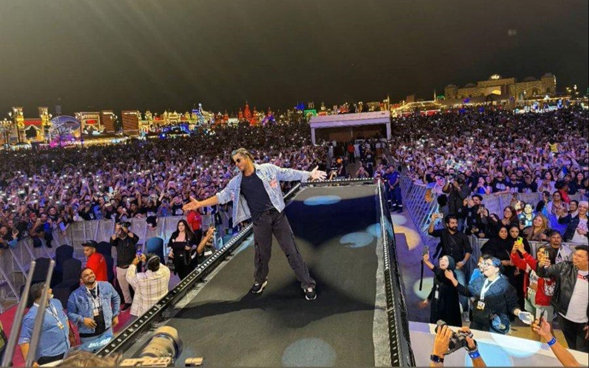 ‘డంకీ’ ప్రమోషన్స్ కోసం దుబాయ్‌లో షారూక్ సందడి.. హద్దుల్లేని అభిమానుల ఆనందం