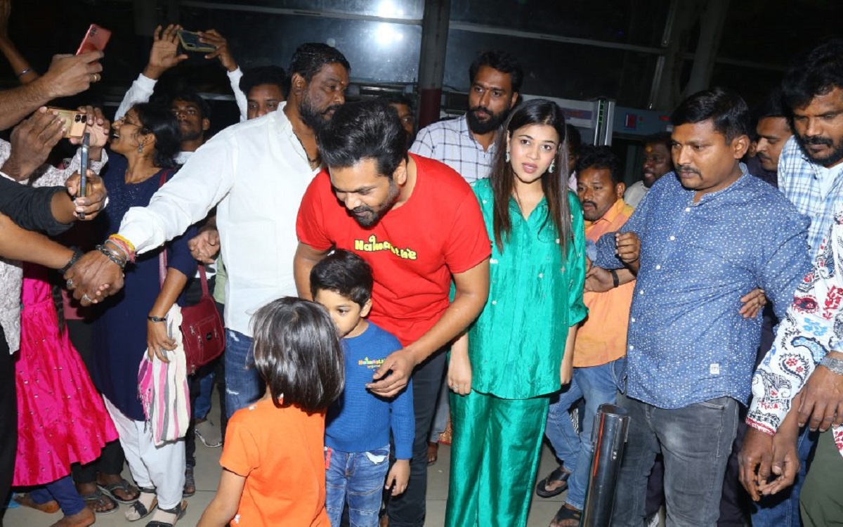 నమస్తే వరల్డ్ బ్రాండ్ ను టాయ్స్ ను మార్కెట్ లోవిడుదల చేసిన మంచు మనోజ్