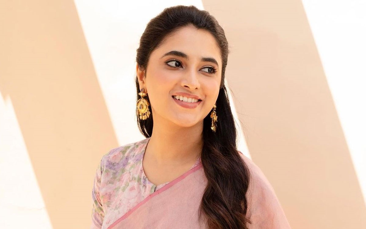 ‘కెప్టెన్ మిల్లర్’ కథ, యాక్షన్, ఎమోషన్స్ ప్రేక్షకులని గొప్పగా ఆకట్టుకుంటాయి: ప్రియాంక మోహన్