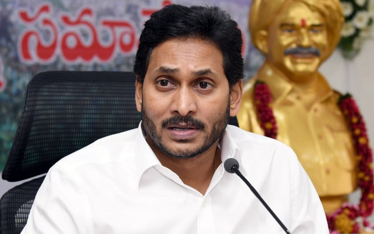 వాళ్ళని వదిలించుకోవడం కరెక్టేనా వైఎస్ జగన్ మోహన్ రెడ్డీ.!