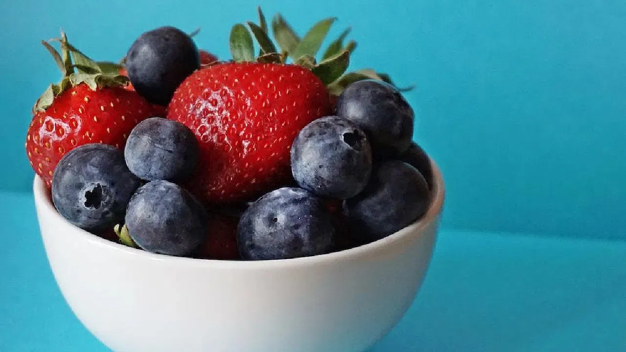 ఈ ఒక్క పండు తింటే సులువుగా బరువు తగ్గుతారట.. ఈ పండు వల్ల ఏకంగా ఇన్ని లాభాలా?