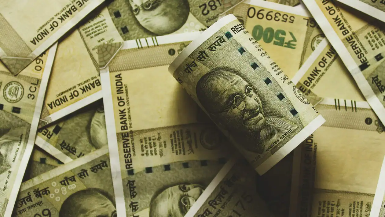 నెలకు రూ.7500 పెట్టుబడితో సులువుగా రూ.కోటి సంపాదించే అవకాశం.. ఎలా అంటే?