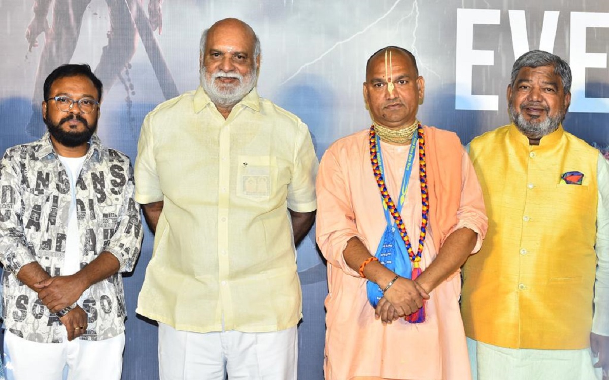 మార్చి 1న ప్రపంచ వ్యాప్తంగా ‘రజాకార్’ చిత్రాన్ని విడుదల చేయాలి: దర్శకేంద్రుడు కే రాఘవేంద్రరావు