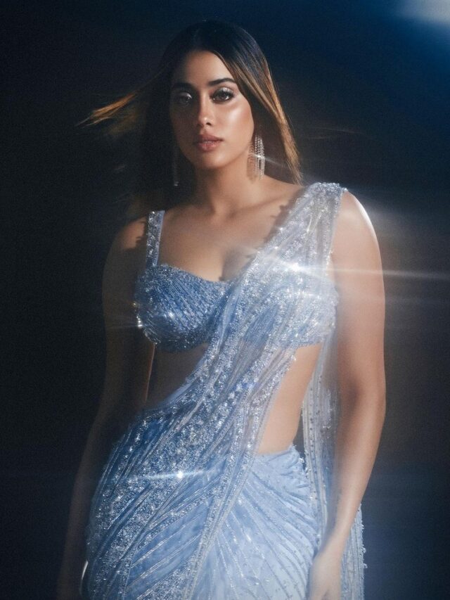 Janhvi Kapoor Glamorous Pics