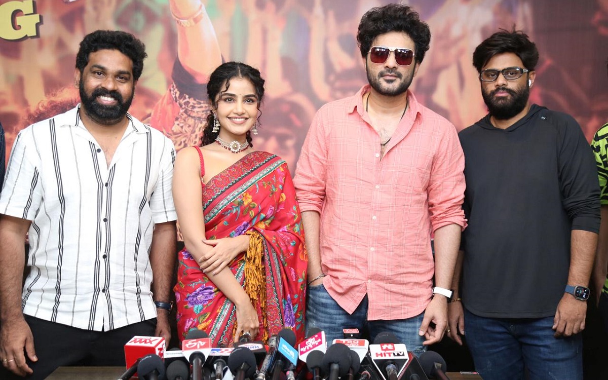 ‘టిల్లు స్క్వేర్’ సినిమాకి బ్రహ్మరథం పడుతున్న ప్రేక్షకులకు కృతఙ్ఞతలు: చిత్ర బృందం