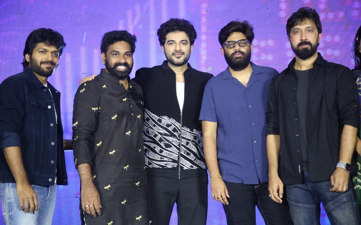 ప్రేక్షకుల అంచనాలకు ఏమాత్రం తగ్గకుండా ‘టిల్లు స్క్వేర్’ చిత్రం ఉంటుంది: ప్రీ రిలీజ్ ఈవెంట్ లో చిత్ర బృందం