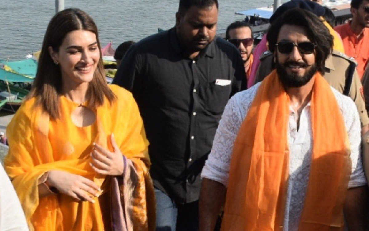 వారణాసిలో రణ్‌వీర్‌ – కృతి సనన్‌!