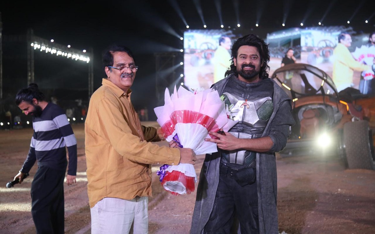 అమితాబ్‌, కమల్‌హాసన్‌ లతో నటించడం అదృష్టం : ప్రభాస్