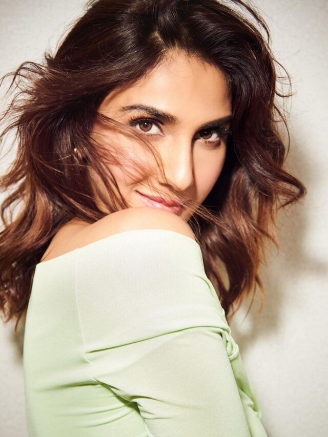 Vaani Kapoor Hottest Stills