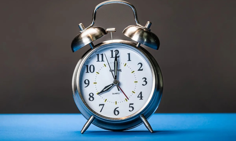 Aalaram: నిద్ర లేవడానికి అలారం పెట్టుకున్నారా… పొరపాటున కూడా ఈ తప్పులు చేయకండి?