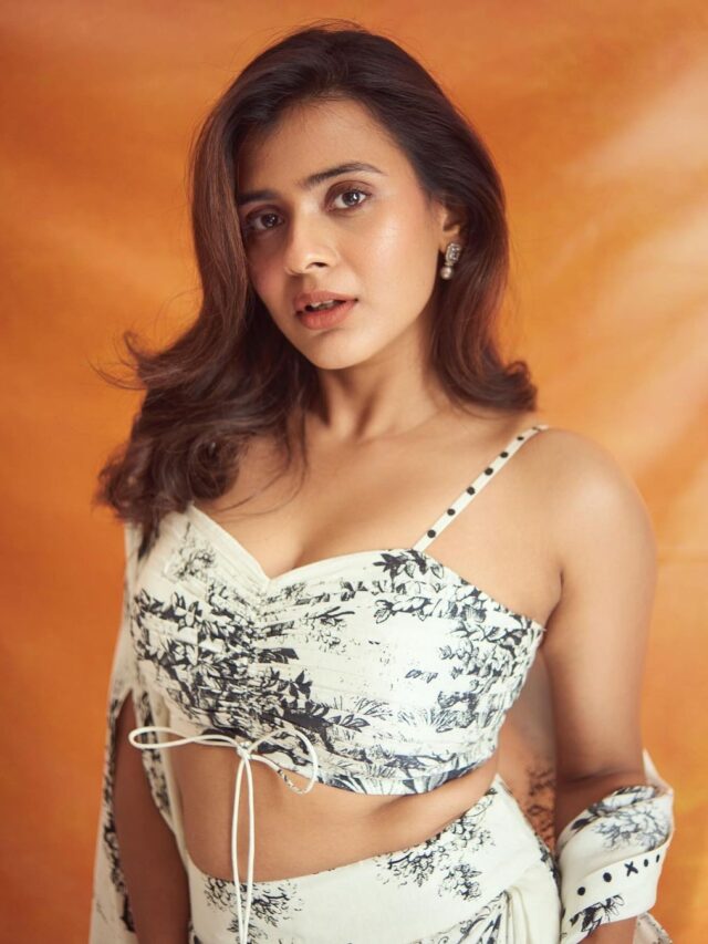 Hebah Patel Latest Clicks