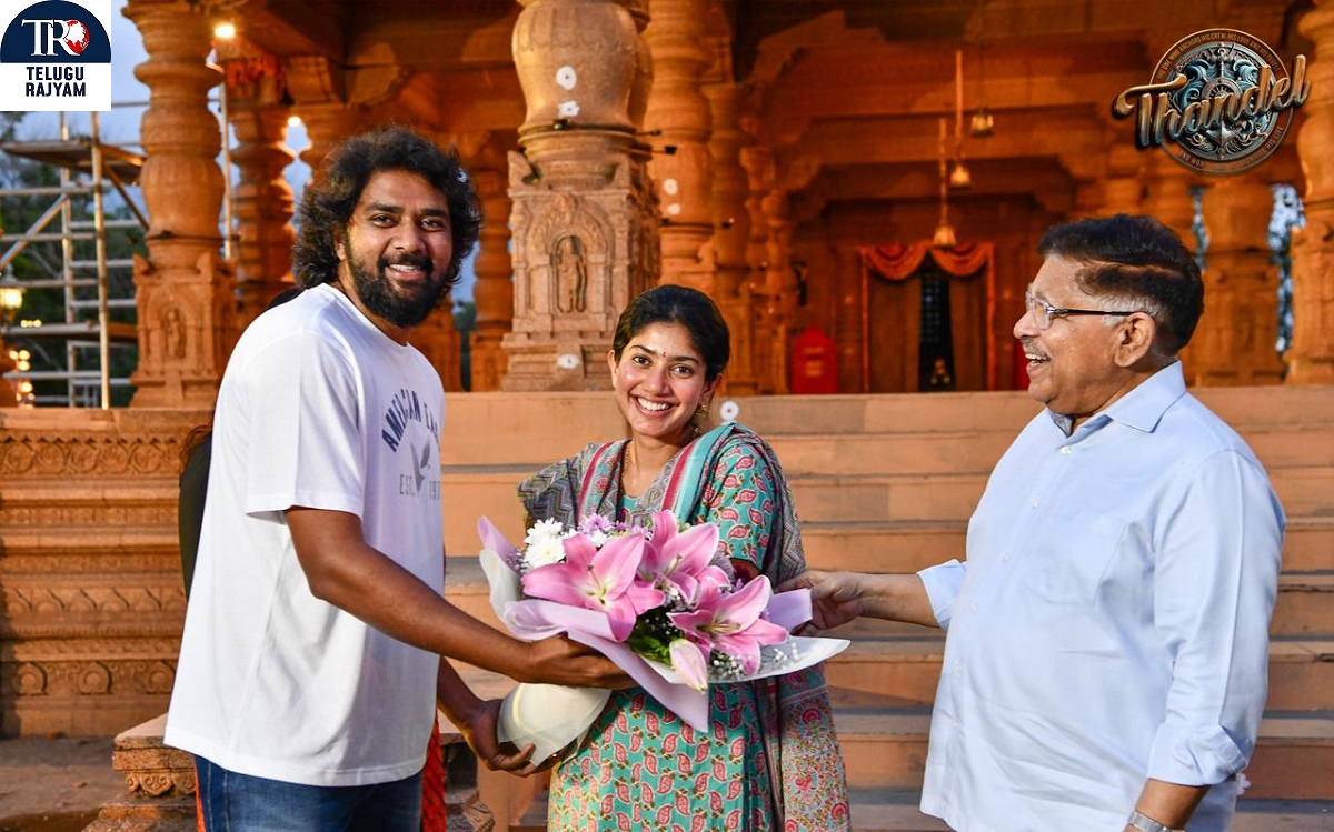 ‘తండేల్’ సెట్స్ లో హీరోయిన్ సాయి పల్లవి ఫిల్మ్‌ఫేర్ అవార్డ్స్‌ ట్విన్ విన్స్ ని సెలబ్రేట్ చేసిన టీమ్