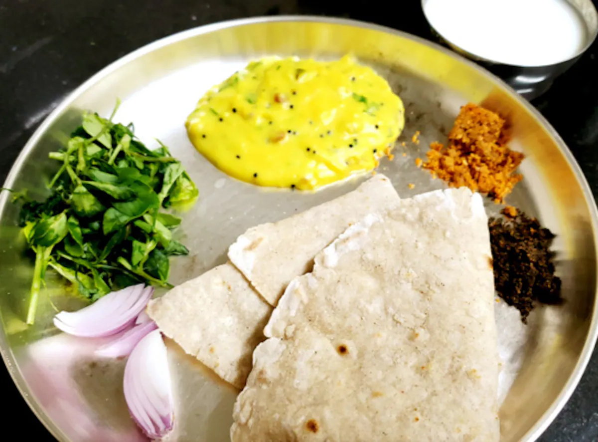 జొన్న రొట్టె తినడం వల్ల శరీరంలో కలిగే అద్భుతమైన మార్పులివే.. ఇన్ని లాభాలున్నాయా?