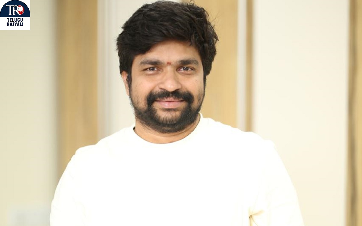 ‘ఆయ్‌’ మూవీ చూసి ఎన్టీఆర్, బన్నీ మెచ్చుకున్నారు.. థియేటర్లు బ్లాస్ అవుతున్నాయి: డైరెక్టర్ అంజి