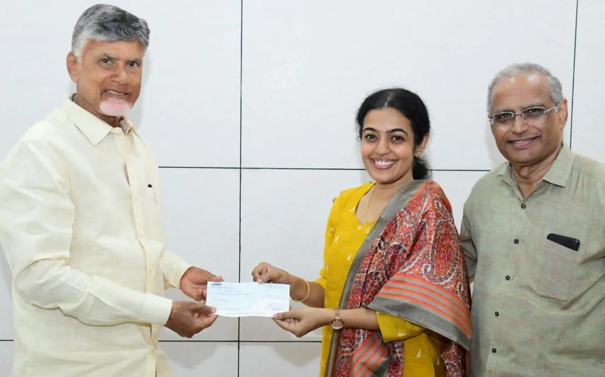 Chandrababu: AP వరద బాధితులకు నందమూరి మోహనకృష్ణ గారు, CM శ్రీ నారా చంద్రబాబు గారిని కలిసి 25 లక్షల విరాళం