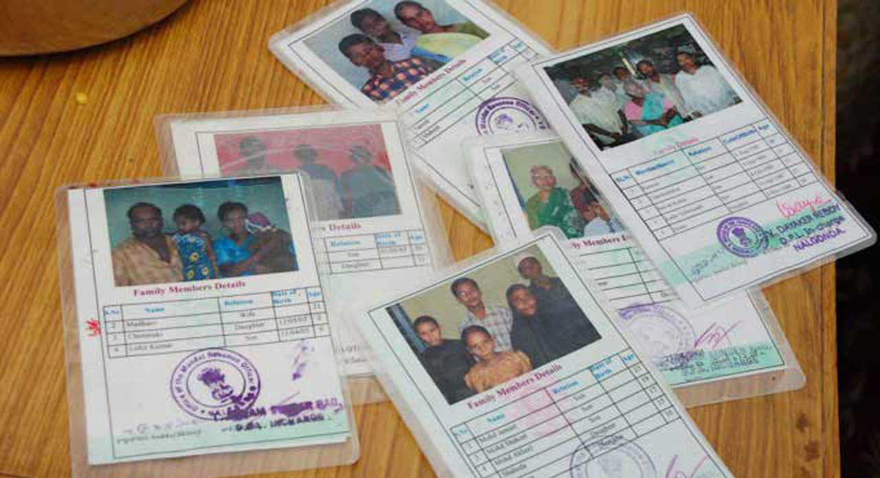 రేషన్ కార్డ్ లో మీ పిల్లల పేర్లను యాడ్ చేయాలనుకుంటున్నారా.. ఏం చేయాలంటే?