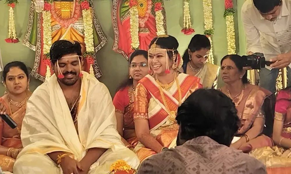 అవును, వారిద్దరికీ పెళ్లయింది.. కారణాలు ఆరా తీస్తున్న నెటిజన్స్!