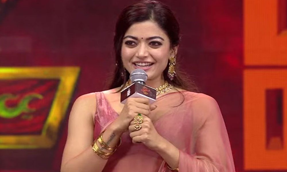 ఆన్సర్ పర్సనల్గా చెప్తానంటున్న రష్మిక.. త్వరలో గుడ్ న్యూస్ ఎక్స్పర్ట్ చేయొచ్చా!