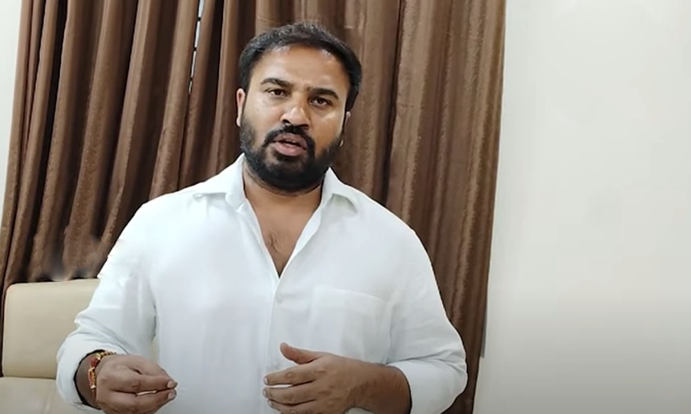 AP Politics: రోజా అవినీతి తిమింగలం.. ఆమెను కచ్చితంగా జైలుకు పంపిస్తాం.. శాప్ చైర్మన్ రవి నాయుడు?