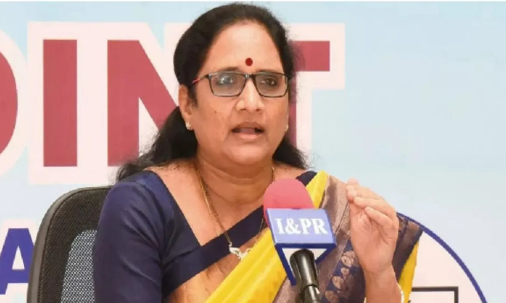 Vasireddy Padma: వైకాపా నుంచి బయటకు వచ్చిన వాసిరెడ్డి పద్మ… ఎటు తేల్చుకోలేకపోతున్నారా?