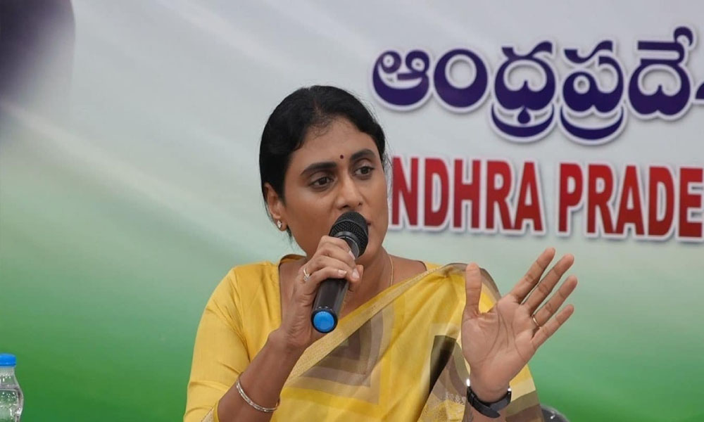 YS Sharmila: ఎమ్మెల్యేలను గెలిపించుకోలేని స్థితిలో జగన్ ఉన్నారు… నిజంగా సిగ్గుచేటు: షర్మిల