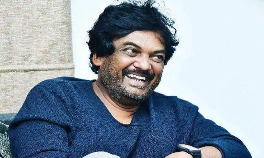 అడుక్కునే వాళ్ళకి గిఫ్ట్ గా ఇవ్వడానికి బాగుంటాయి.. జాకెంట్ గురించి పూరి జగన్నాథ్ కామెంట్స్!