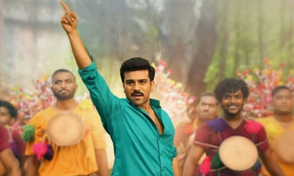 గేమ్ చేంజర్ వెనుకబడినట్లేనా.. భారం మొత్తం రామ్ చరణ్ పైనే!