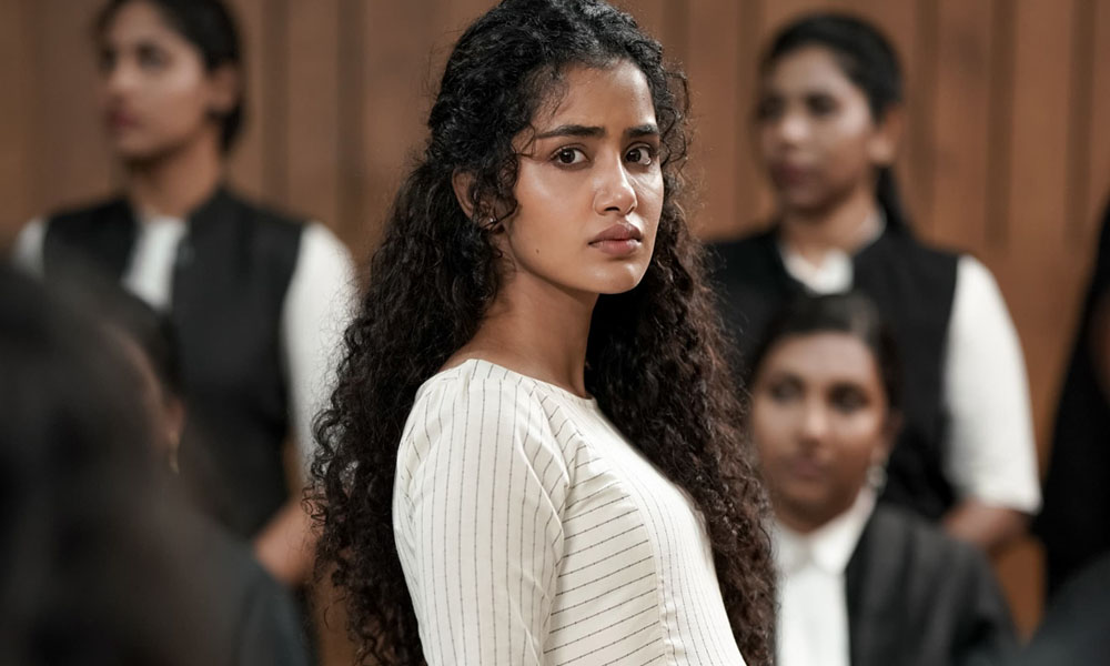 బాధితురాలి పాత్రలో అనుపమ పరమేశ్వరన్.. సినిమా రిలీజ్ ఎప్పుడో అనౌన్స్ చేసిన నిర్మాతలు!