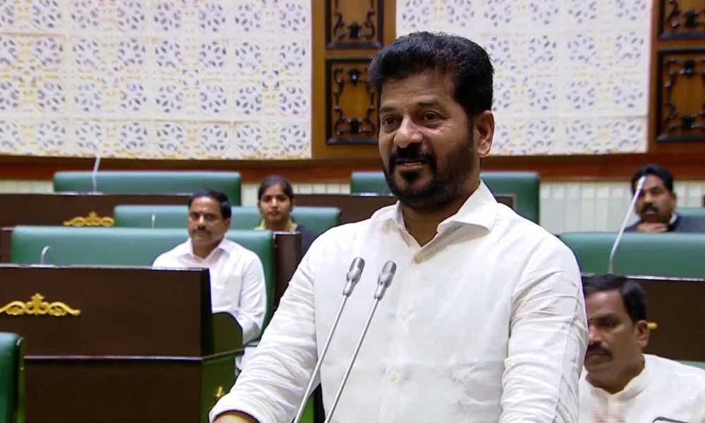 CM Revanth Reddy: టాలీవుడ్ కి దిమ్మ తిరిగే షాకిచ్చిన రేవంత్ రెడ్డి.. సీఎంగా ఉన్నంతవరకు ఆ పని చేయనంటూ!