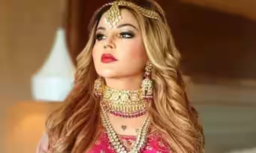 బాలీవుడ్ ఐటెం సాంగ్స్ క్వీన్.. ఒకప్పుడు 50 రూపాయల కూలీ!