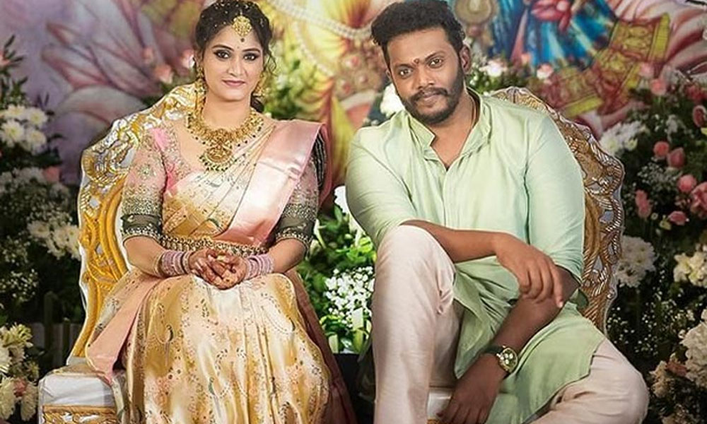 తిరుపతిలో ఘనంగా దర్శకుడు సందీప్ రాజ్ పెళ్లి.. అతిధులుగా  సుహాస్ దంపతులు