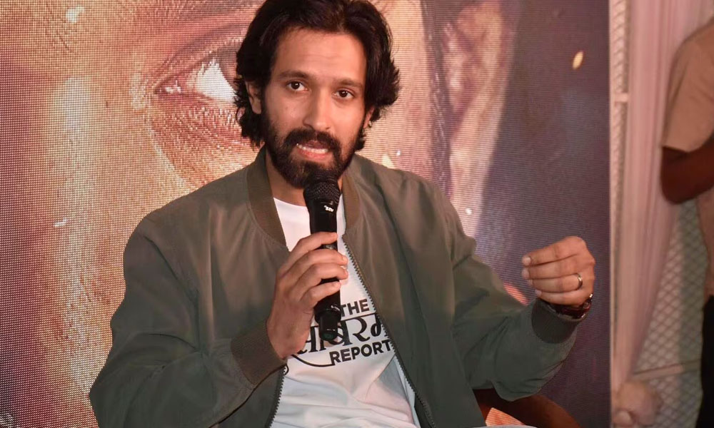 సడన్ గా రిటైర్మెంట్ ప్రకటించిన విక్రాంత్ మస్సే.. పలు అనుమానాలు వ్యక్తం చేస్తున్న అభిమానులు!