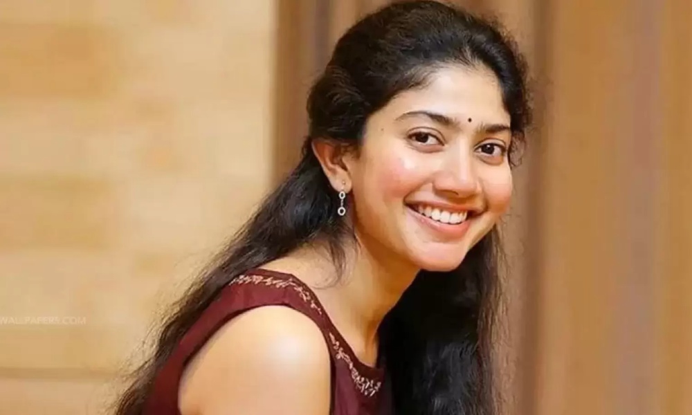 Sai pallavi: అనారోగ్యంతో సాయి పల్లవి… బెడ్ రెస్ట్ అవసరం అంటున్న డాక్టర్స్…. అసలు ఏమైందంటే?