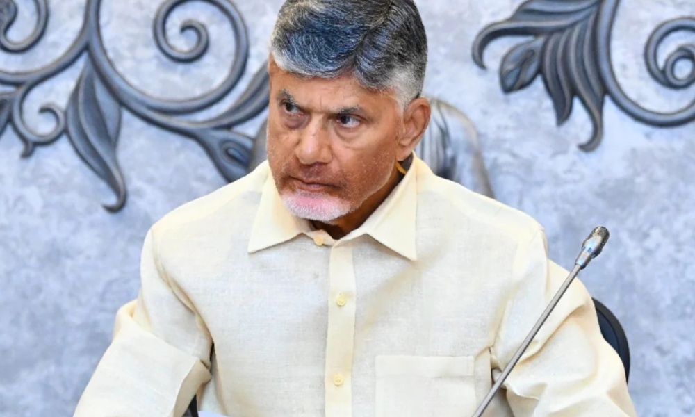 AP: పింఛన్ల పంపిణీలో కీలక నిర్ణయం తీసుకున్న సీఎం చంద్రబాబు…. ఆ అవసరం లేదంటూ?