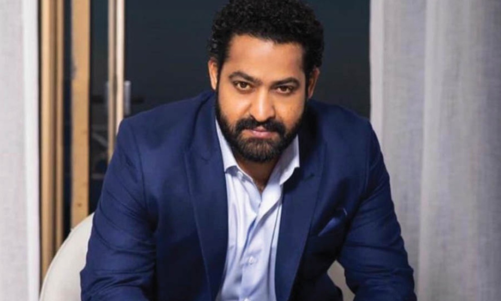 Ntr: ఆ హీరో మాత్రమే ఎన్టీఆర్ ను ఏరా అంటూ పిలుస్తారా…అంత చనువా లేక పొగరా…ఎవరా హీరో?